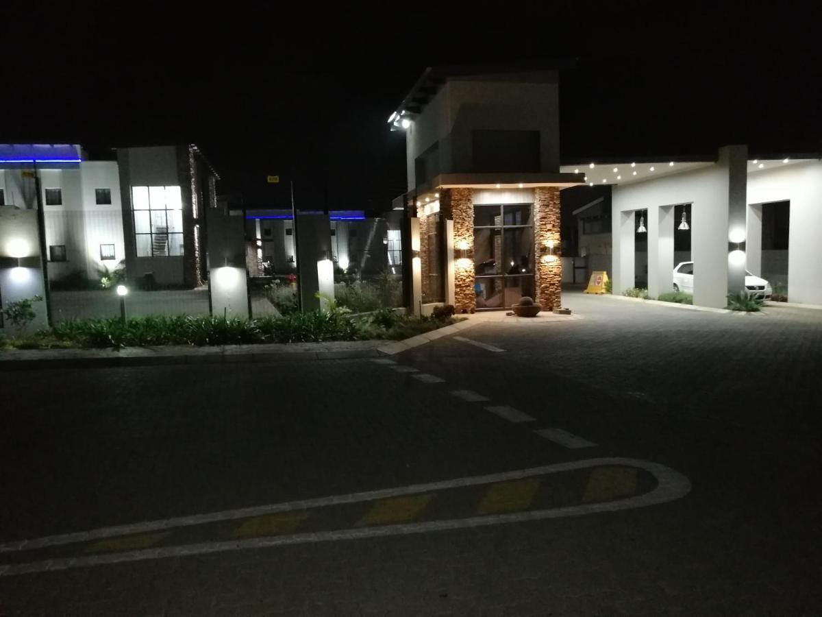国王门酒店 勒斯滕堡 外观 照片